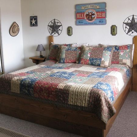Globetrotter Lodge Holbrook Bagian luar foto