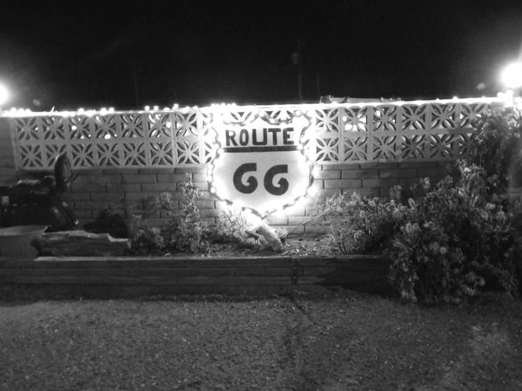 Globetrotter Lodge Holbrook Bagian luar foto