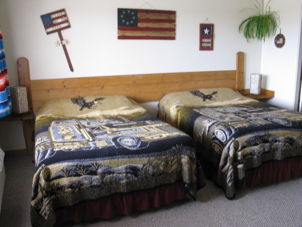 Globetrotter Lodge Holbrook Bagian luar foto